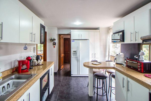 Choisir et installer sa climatisation à Dijon : focus sur les pompes à chaleur Air-Air et Air-Eau